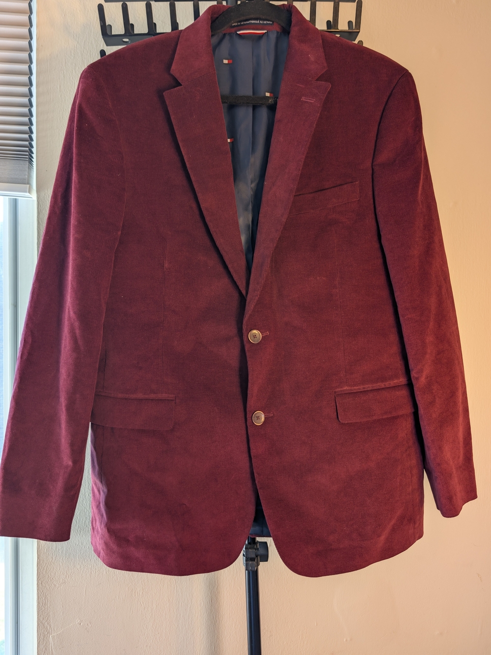 Tommy Hilfiger Men's Burgundy Corduroy Blazer